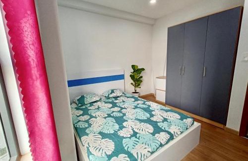 Di An Apartment | Cozy Lucy Apartment: Family-Friendly Stay with Pool Access