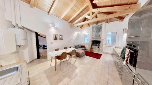 Trieste City Centre Apartment | Kid-Friendly Escape at Lucy's Home - 4-Star Comfort Awaits