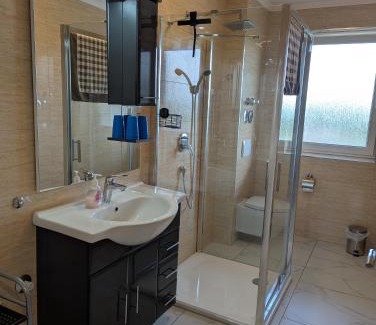 Peenemuende Apartment | Family-Friendly Retreat at Lucys Haus 2 "am Peeneblick"
