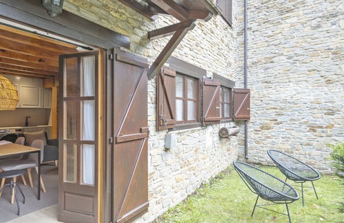 Arties Apartment | Pet-Friendly Luderna Apartment with Garden & Spa Access