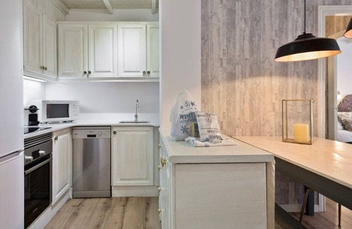 Baqueira Apartment | Explore Luderna: Mirador de Aran with Spa & Pet-Friendly Perks