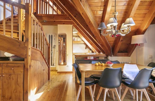 Arties Apartment | Exceptional Luderna Duplex with Terrace for Family Getaways