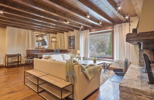 Arties House | Explore Luderna - Dúplex Nòdes II: Pet-Friendly Escape