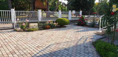 Balatonfured Apartment | Family-Friendly Retreat at Ludika Vendégház - Rated 9.3/10