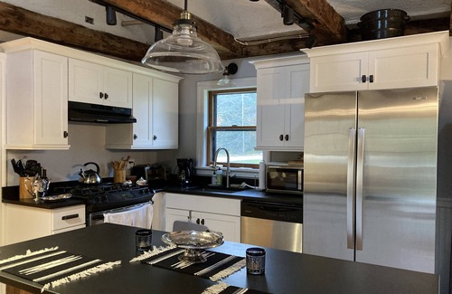 Ludlow Other | Historic Ludlow Hotel: Lake Rescue & Pet Friendly Retreat