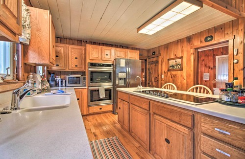 Ludlow House | Cozy Ludlow Home with Hot Tub, Steps from Okemo Resort