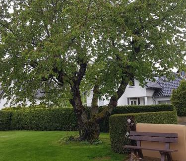 Mastershausen Apartment | Discover Family-Friendly Comfort at Ludwinas Pfingststube