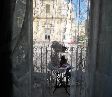 Augusta Bed & Breakfast | Child-Friendly Ludy Suite House - Guest Rated 10/10