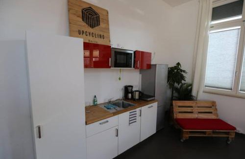 Friedrichshain Apartment | Eco-Friendly Upcycling Studio in Central Location