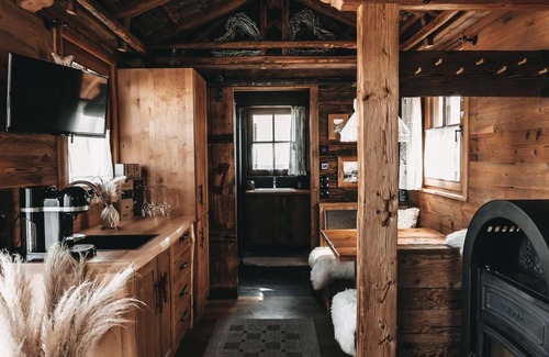 Maria Alm am Steinernen Meer House | Discover Comfort at Jufenalm Boho Hotel & Restaurant