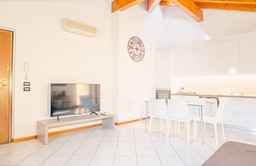 Lonato del Garda Apartment | Discover Lugana e Papaveri: Pet-Friendly Italian Retreat