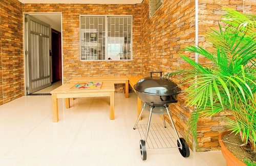 Suramericana House | Modern Home in Secure Location with Spa and Pet-Friendly Options