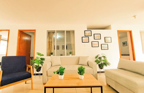 Suramericana House | Modern Home in Secure Location with Spa and Pet-Friendly Options
