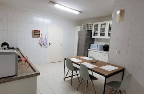 Alto do Capivari House | Family-Friendly Retreat Near Capivar with Pet Amenities