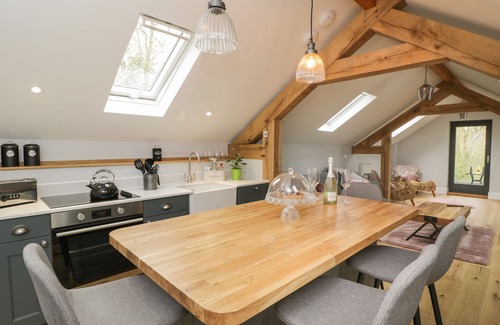 Hereford Cottage | Escape to LUGG VIEW: Holiday Cottage with Hot Tub