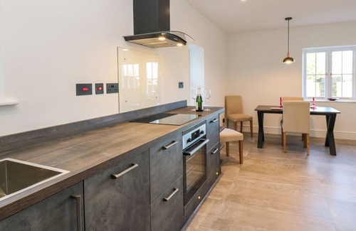 Penrith Cottage | Cozy LUHAM COTTAGE: Pet-Friendly Retreat with Open Fire