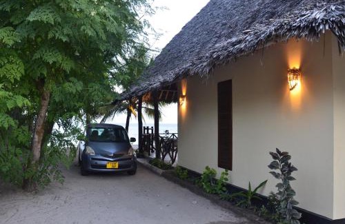 Pangani House | Explore Lui Ushongo Beach House with Oceanfront Bliss