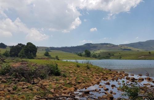 Emadlangeni House | Pet-Friendly Retreat at Luiperdkloof Trout Lodge