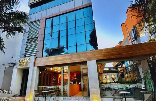 Gaziemir Hotel | Family-Friendly Stay at Luis Otel with Restaurant Access