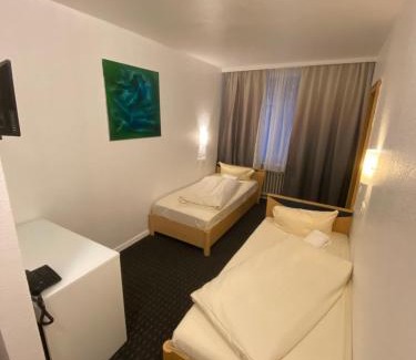 Suedviertel Hotel | Discover Luise City - Family-Friendly near the Philharmonie