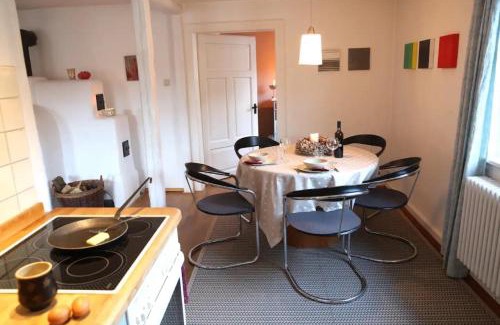 Lemberg Apartment | Welcoming Stay at Luise Im Künstlerhaus for Families