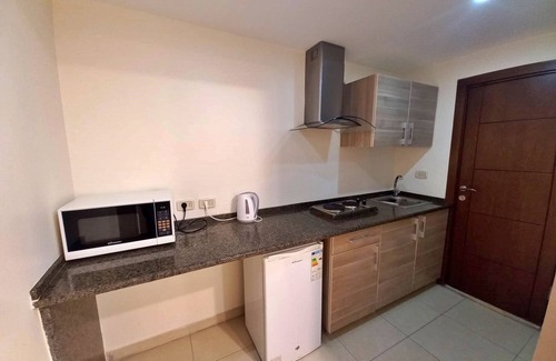 Al Jubeiha Apartment | Discover Lujain Hotel Suites: Rated 9.4 with Great Amenities
