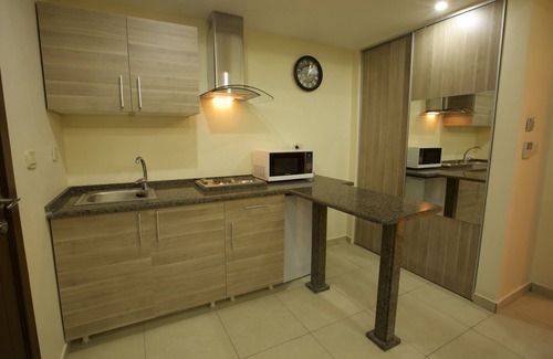 Al Jubeiha Apartment | Discover Lujain Hotel Suites: Rated 9.4 with Great Amenities