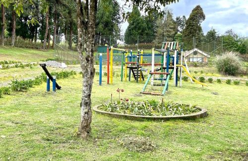 Choconta House | Cozy Cabaña at Represa del Sisga with BBQ & Free WiFi