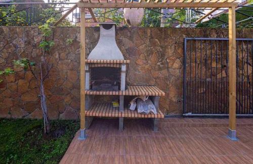 Alhaurin de la Torre Villa | Elegant Villa in Alhaurin de la Torre with Pool & Pets Welcome