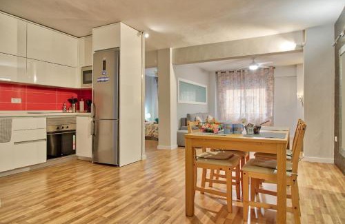 Murcia Apartment | Elegant City Center Apartment with Breakfast & High Ratings