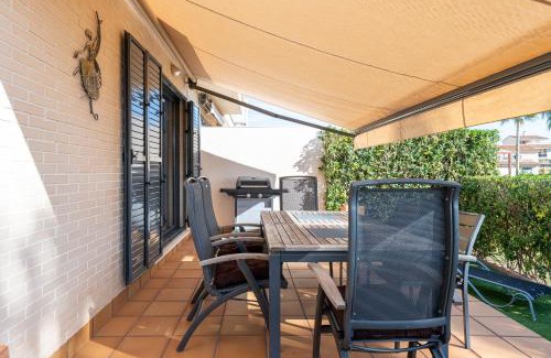 San Jorge House | Premier Chalet Golf Panoramica: 4-Star Relaxation Awaits