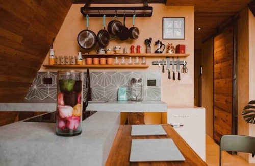 El Penol Ski Chalet | Elegant Mini Club-Chalet with Pool and Lakeside Jacuzzi