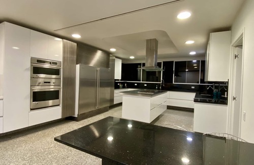 El Poblado Apartment | Private Pool Penthouse in El Poblado - Rated 10/10!