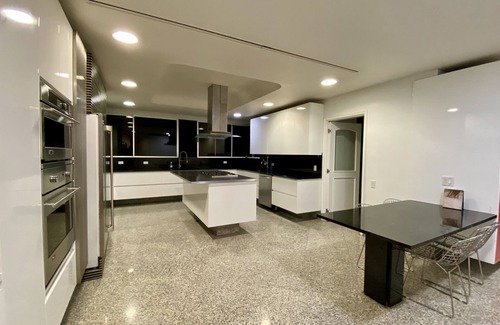 El Poblado Apartment | Private Pool Penthouse in El Poblado - Rated 10/10!