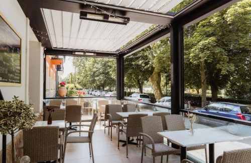 Vac Bed & Breakfast | Elegant Lujza & Koriander: 4-Star Spa Retreat, Rated 9.6