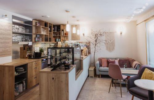 Vac Bed & Breakfast | Elegant Lujza & Koriander: 4-Star Spa Retreat, Rated 9.6