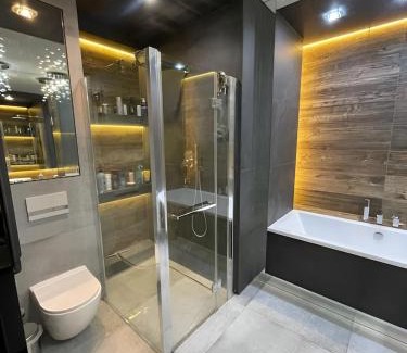 Kielce Apartment | Elegant Glamour Apartment - Family-Friendly 4-Star Retreat