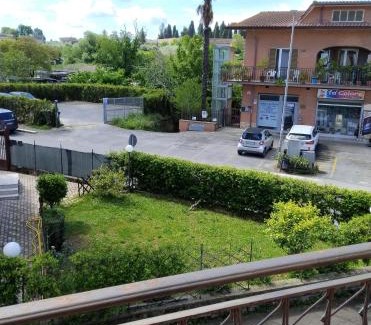 Monterotondo Apartment | Family-Friendly Retreat at Lulu's House with Hot Tub Access