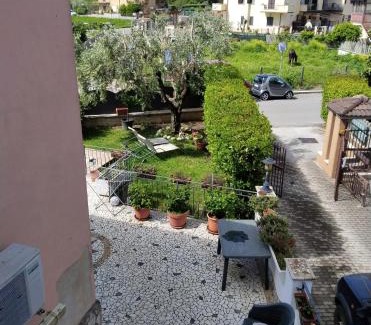 Monterotondo Apartment | Family-Friendly Retreat at Lulu's House with Hot Tub Access