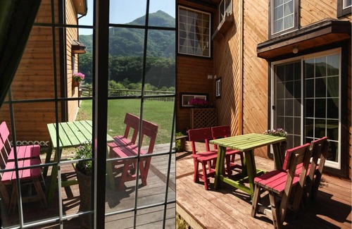 Simgok-ri House | Guest Favorite: Lumain Pension with Breakfast & Family Comfort