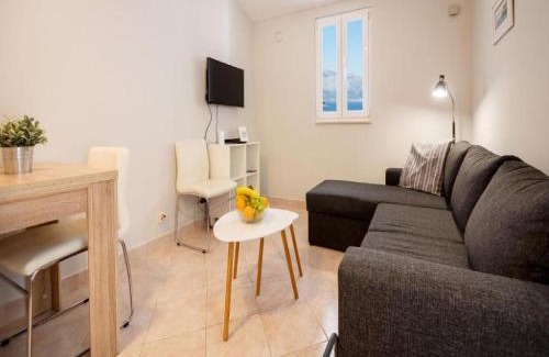 Lumbarda Apartment | Lumbarda Resort Apartments - Superior One bedroom Apartment E4
