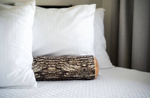 Balsam Lake Hotel | Lumberjill Lodge Room 1