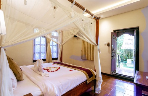 Ubud City-Centre Hotel | Discover Lumbung Sari Hotel: 4-Star Stay with Pool & Spa