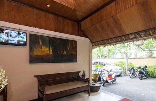 Ubud City-Centre Hotel | Discover Lumbung Sari Hotel: 4-Star Stay with Pool & Spa