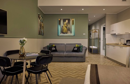 San Marco Apartment | Relax in Brera Boutique Suite Milan with Spa & Pet-Friendly Perks