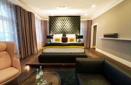 Zentrum Hotel | Elegant Hotel Fürstenhof Leipzig: Spa & Family-Friendly Stays