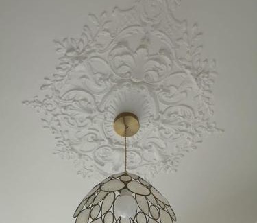 Chantiers Apartment | Guest Rated 9.6: Lumière & Majesté Appartement Versailles