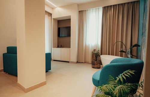 Termoli Hotel | Discover Lumia Hotel: Rated 9.8 with Spa & Family Amenities