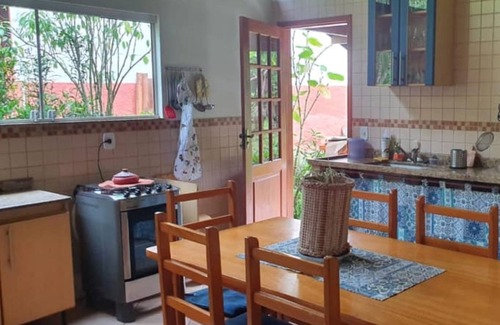 Lumiar House | Discover Lumiar Vacation Rentals with Pool & Breakfast