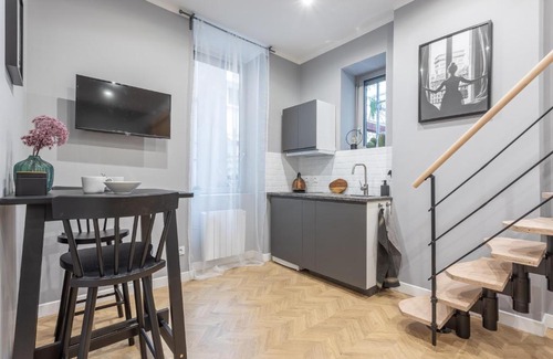 Perrache Apartment | Inviting Stay at Lumignons Lyonnais - Presqu'île Confluence